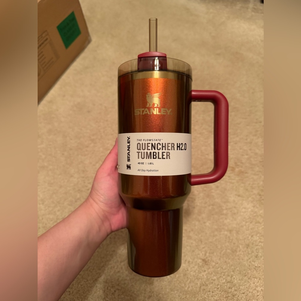 Stanley x Lainey Wilson Country Gold Quencher H2.0